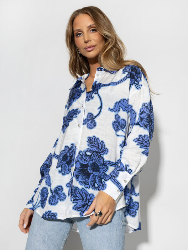 print kwiat ecru-niebieski-czerń