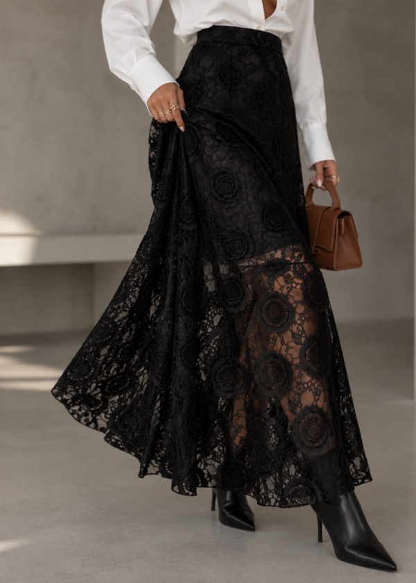 spódnica Boho - wzór róże czerń