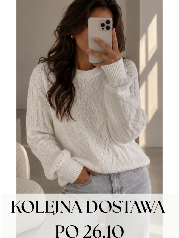 sweter Molly - ecru - realizacja kolejnych zamówień po 26.10.2026 r.