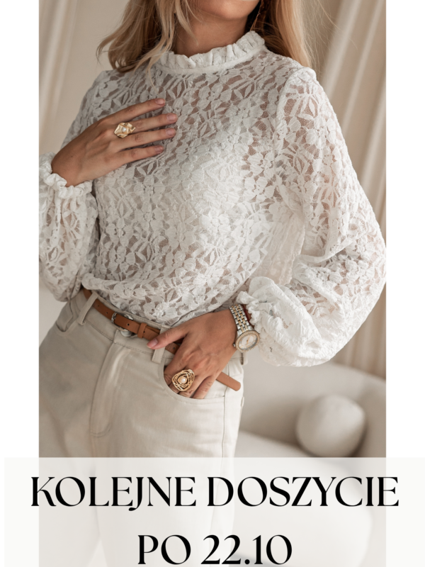 bluzka Femme - wzór kwiaty 2 ecru - realizacja kolejnych zamówień po 22.10.2026 r.